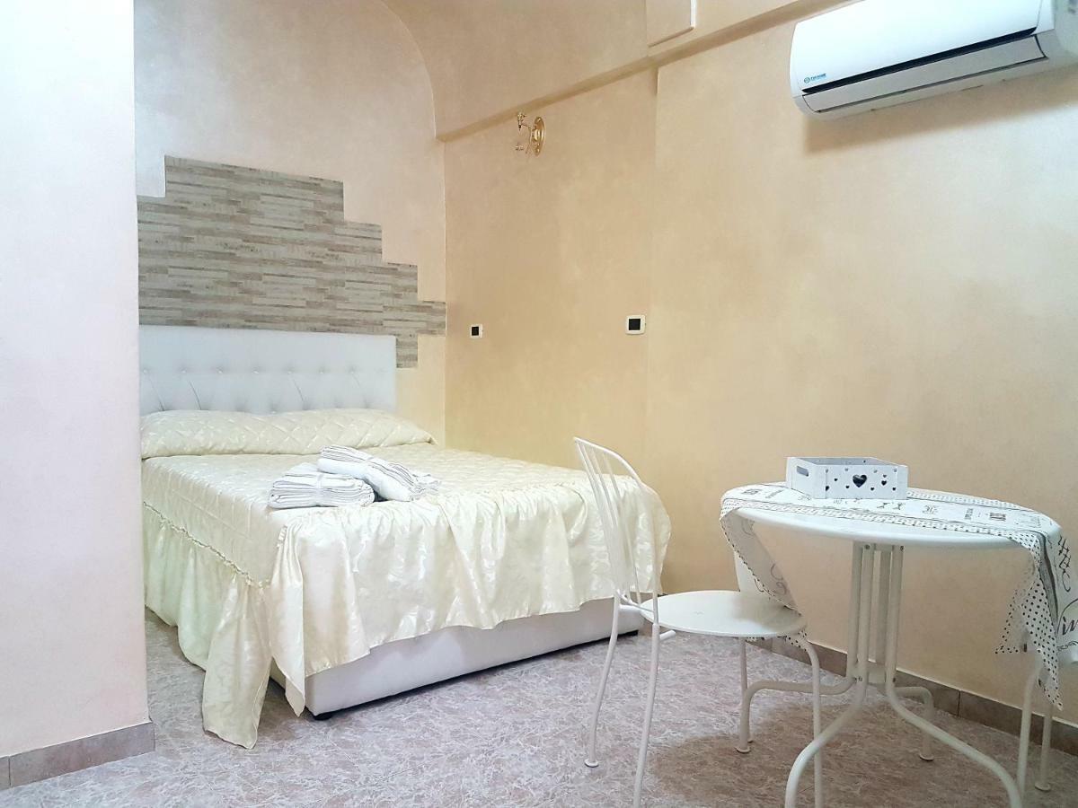 Impero Apartament Ostuni Apartman Kültér fotó